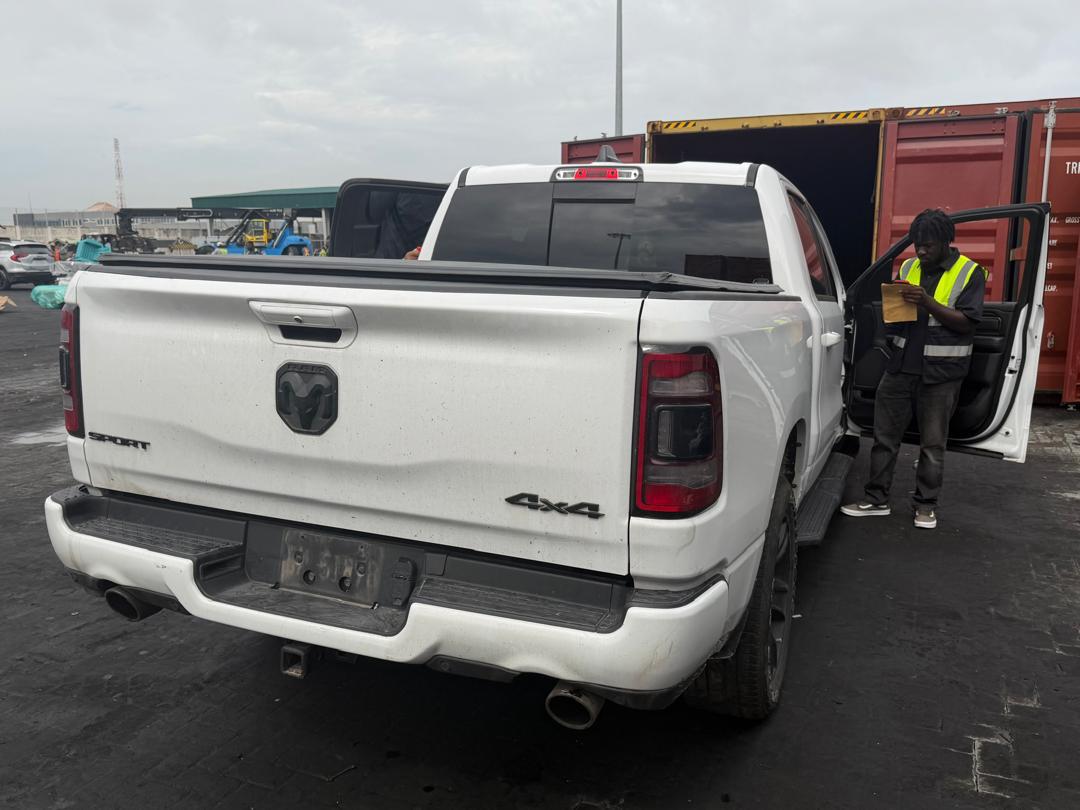 
								2023 RAM 1500 TRX full									