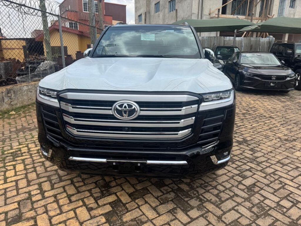 Toyota Land Cruiser 300 Series