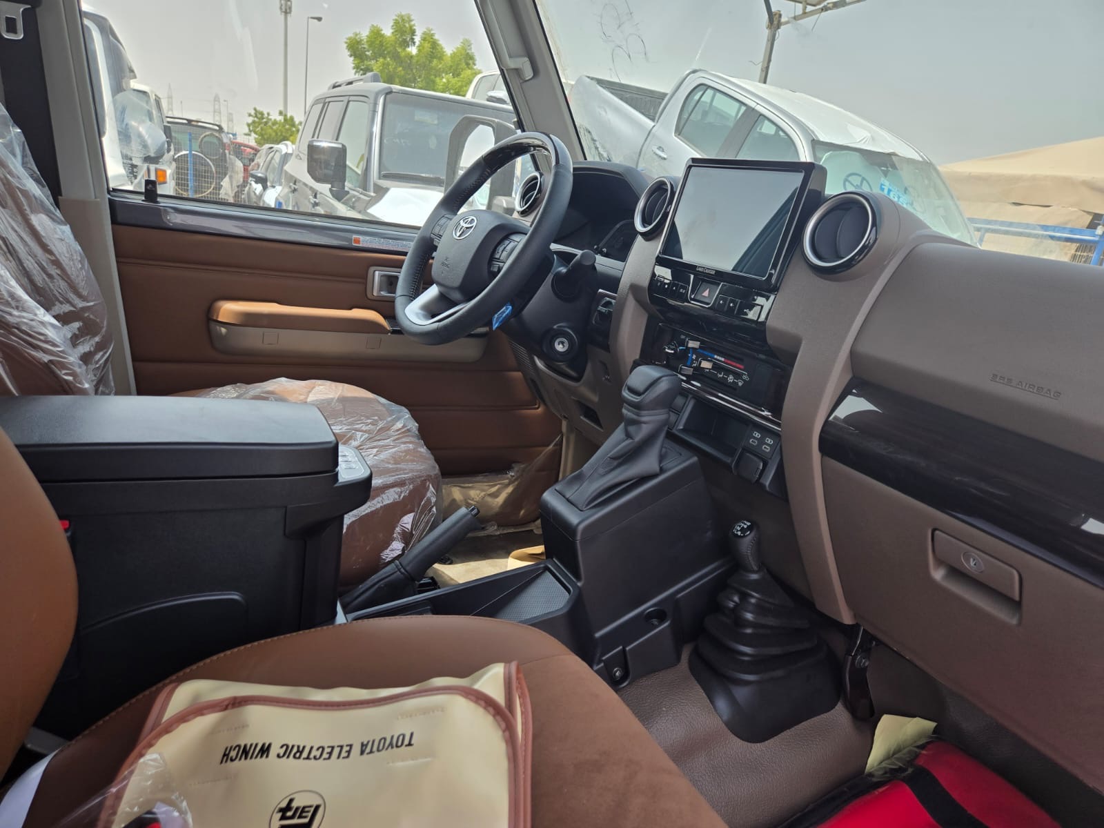 
								2025 Toyota Land Cruiser 70 Series full									