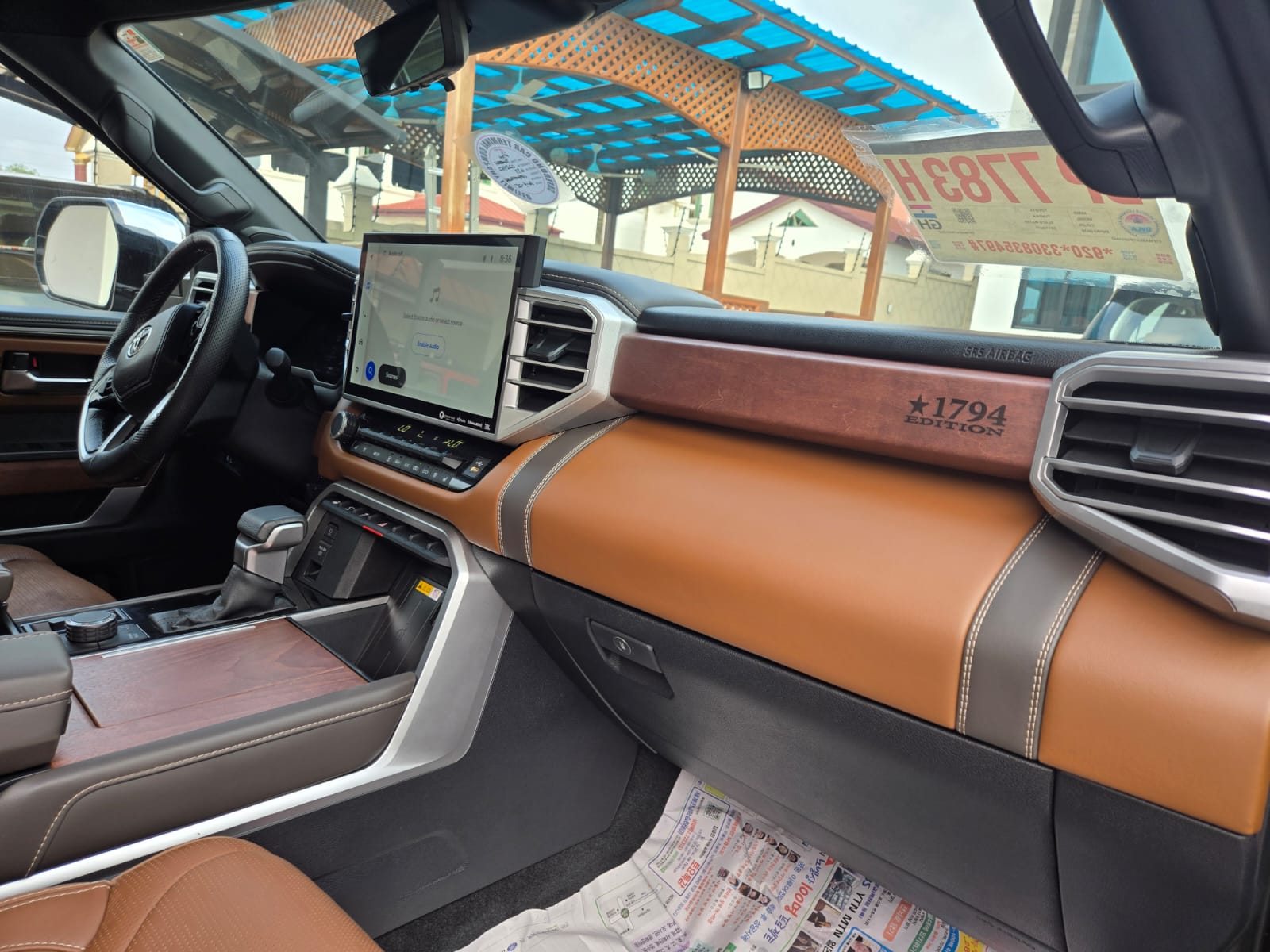 
								2024 Toyota Tundra full									