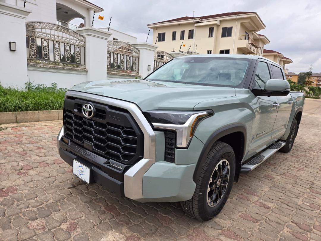 
								2024 Toyota Tundra Limited TRD Off-Road. full									