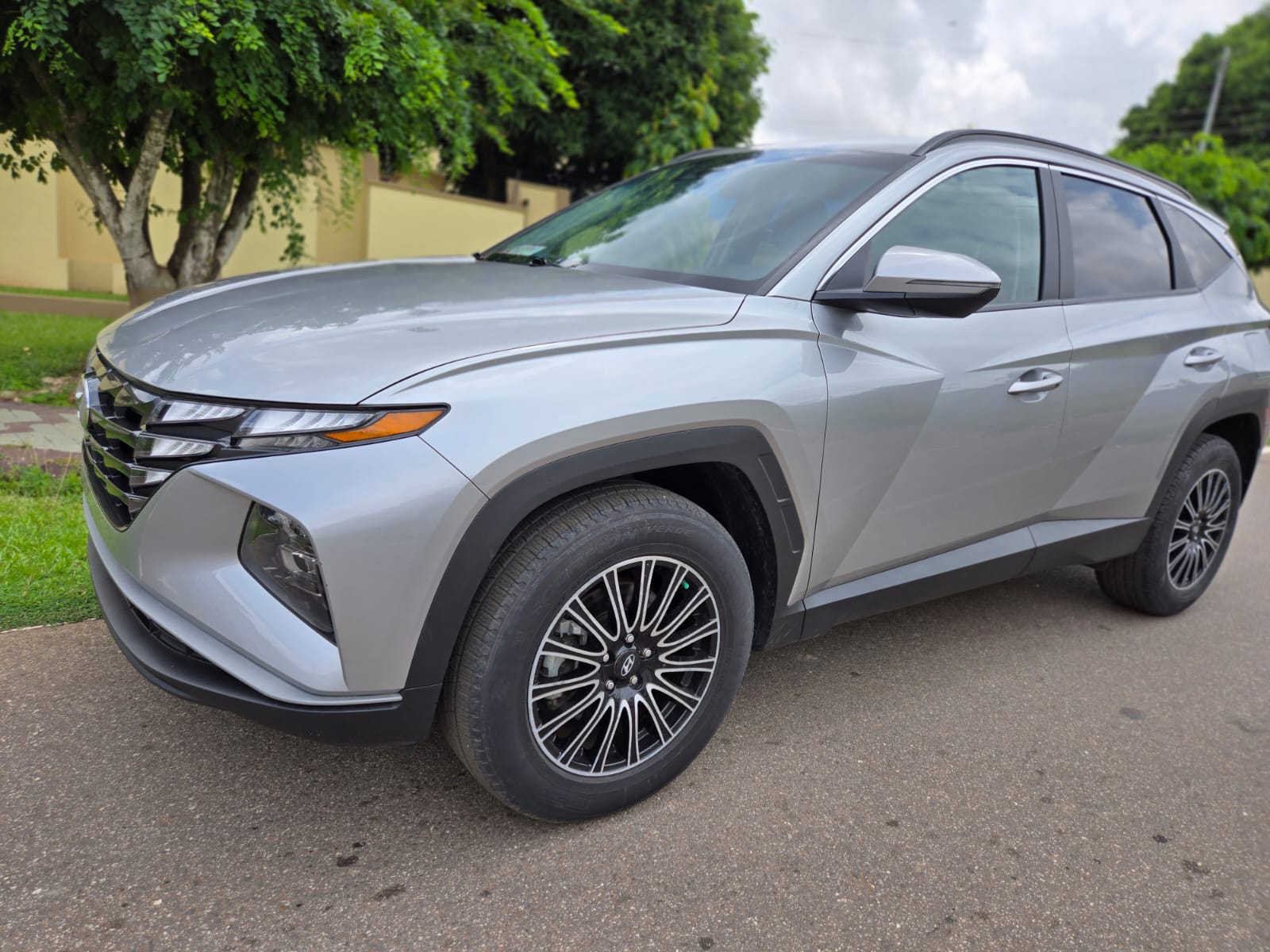 
								*2022 Hyundai Tucson Essential AWD* full									