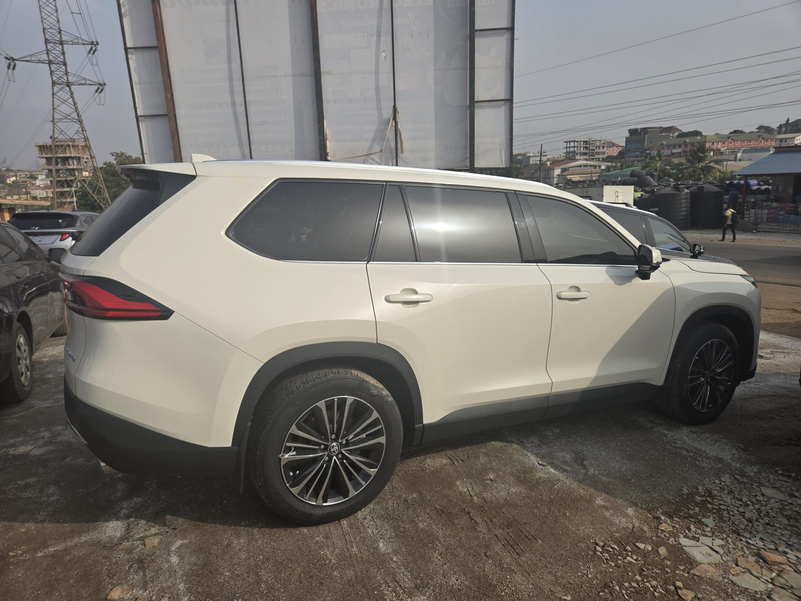 
								2024 Toyota Grand Highlander Hybrid Platinum SUV full									