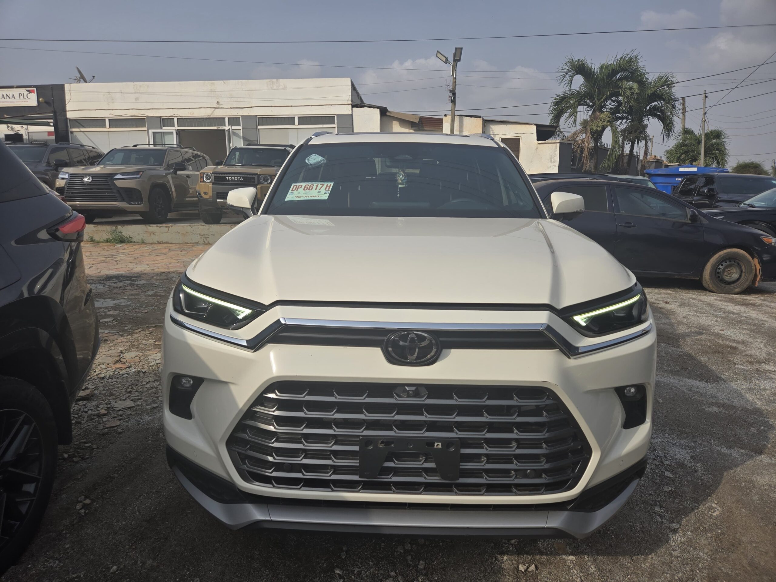 
								2024 Toyota Grand Highlander Hybrid Platinum SUV full									