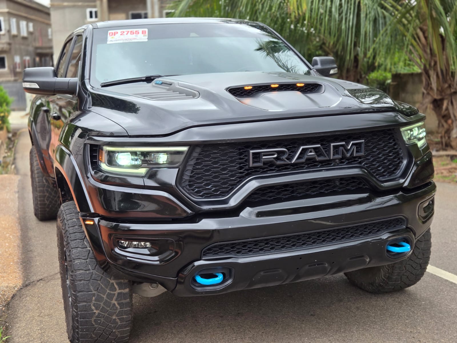 
								2023 RAM 1500 TRX – Black full									