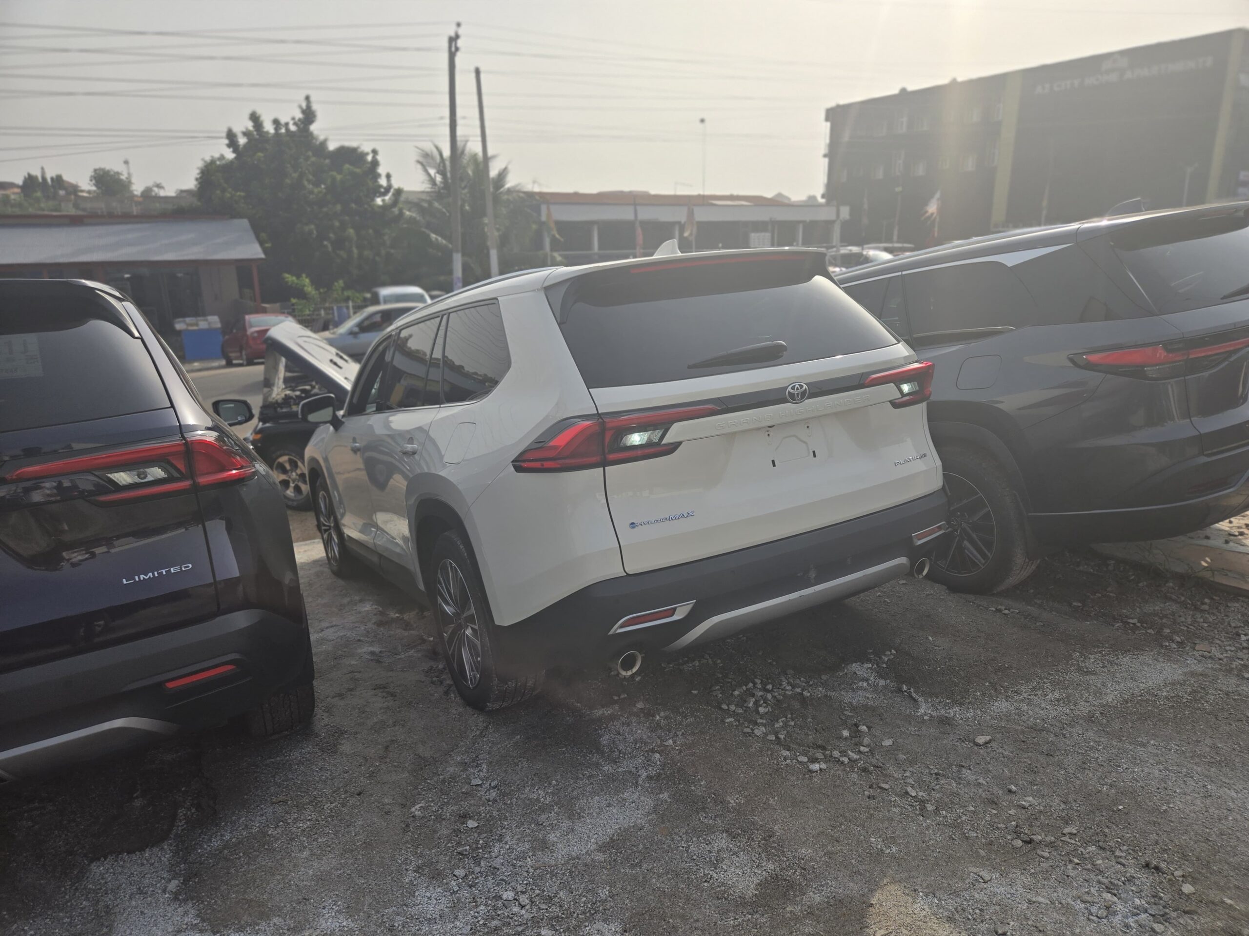 
								2024 Toyota Grand Highlander Hybrid Platinum SUV full									